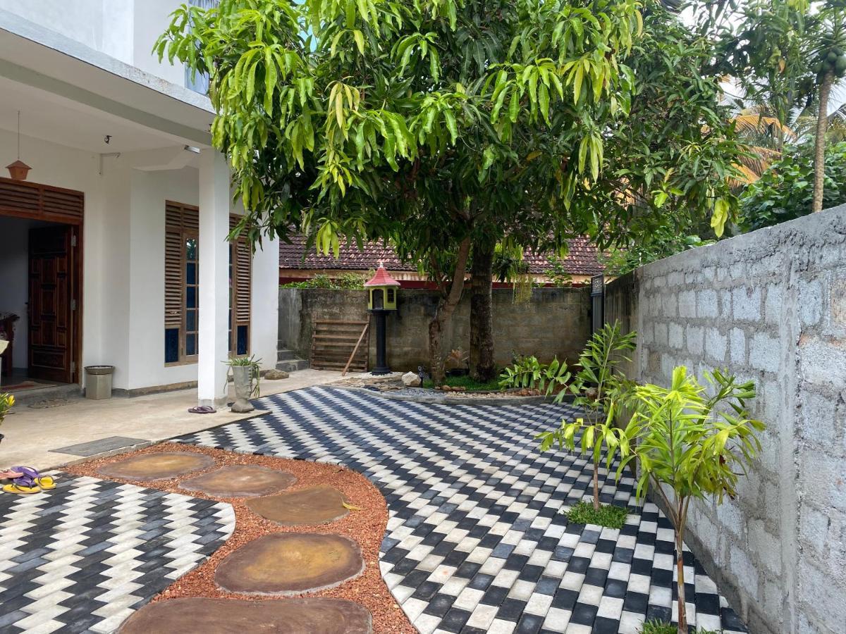 Hotel Maco Sweet House Mirissa Exterior foto